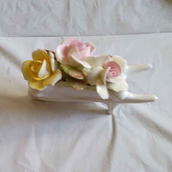 Royale Stratford Handcrafted Porcelain Flower Cart - Picture 2 of 8